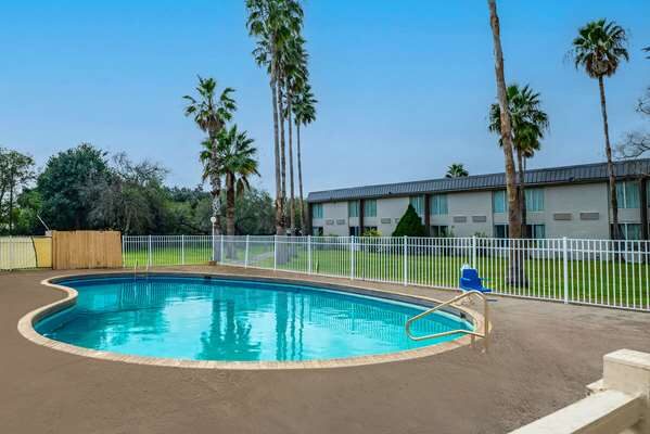 Outdoor pool at Alice Western Inn